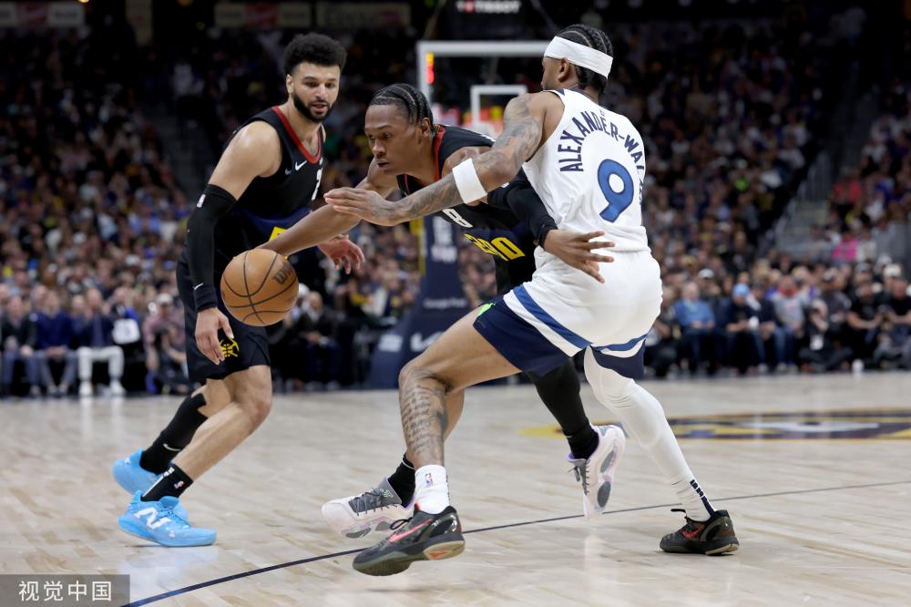 己的方式向 己的方式向