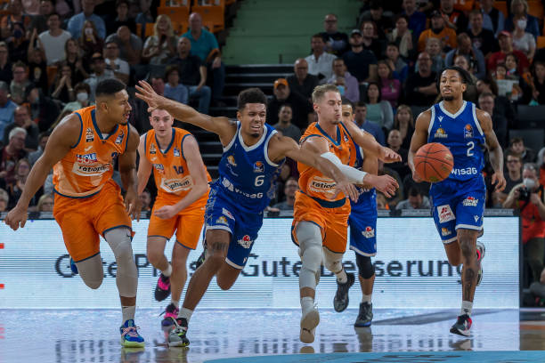 了他在球队 了他在球队